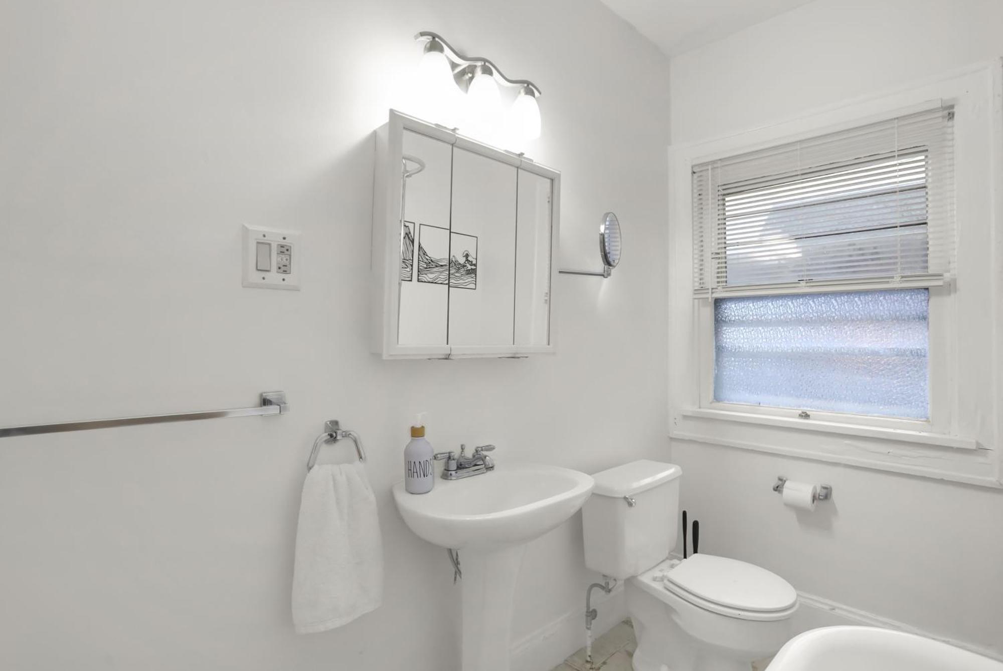 Comfy Apartment In インディアナポリス エクステリア 写真